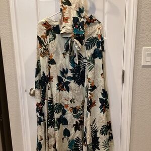 Aakaa maxi skirt with sleeveless top